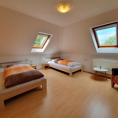 Appartamento Ferienobjekte Claus, 35633 Uplengen Esterno foto